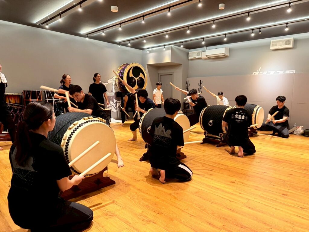 音楽・ダンス・太鼓天国西三河店での稽古風景