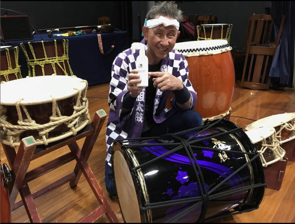 TAIKOCAREを使ったお客様の声。和太鼓の革が驚くほど綺麗になったと好評のクリーニング剤